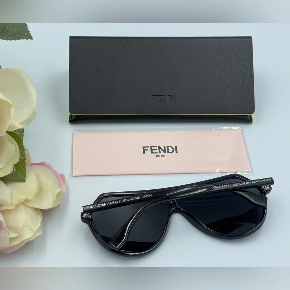 Authentic Fendi Roma Amor Unisex Sunglasses - Picture 7 of 16